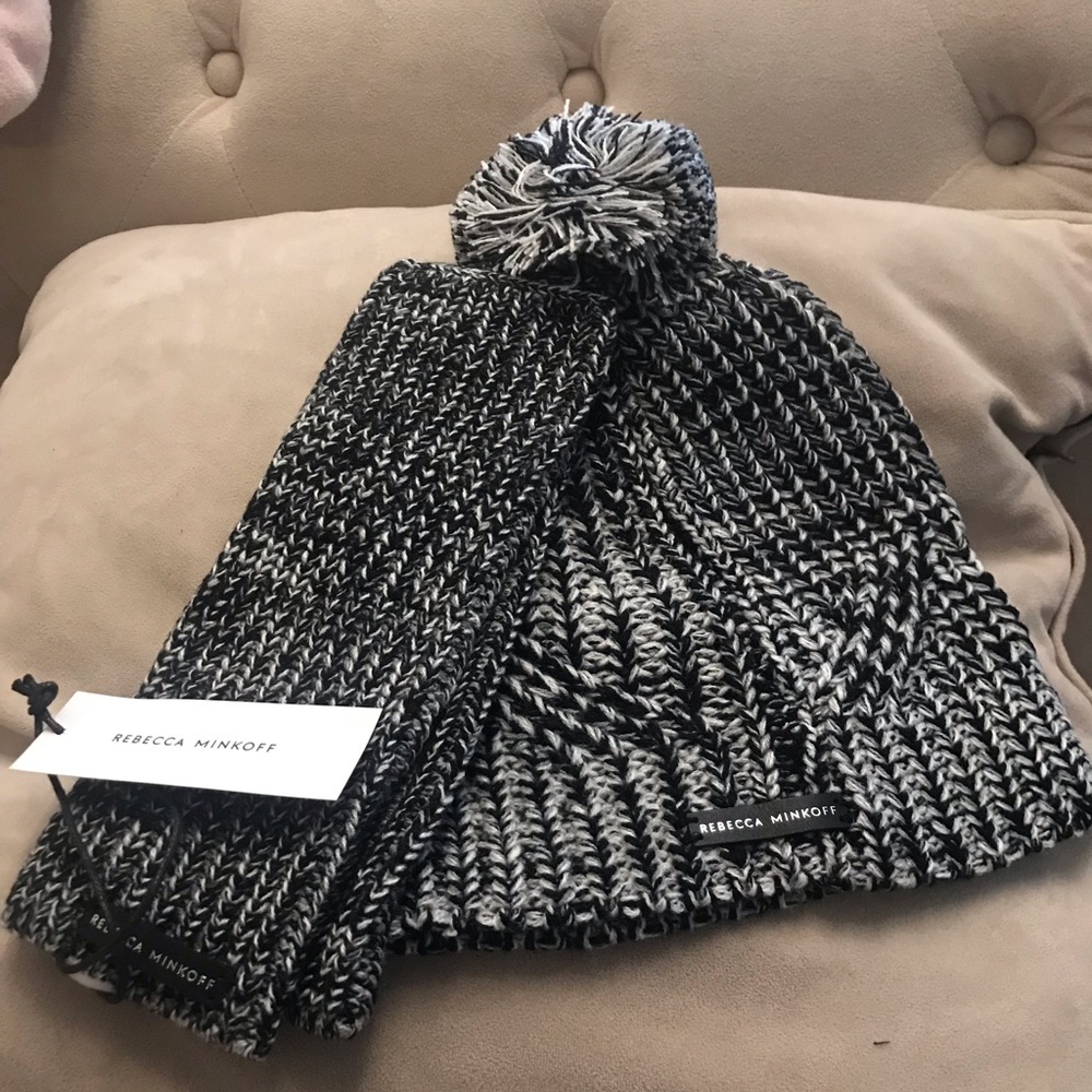 Rebecca Minkoff hat and arm warmers set